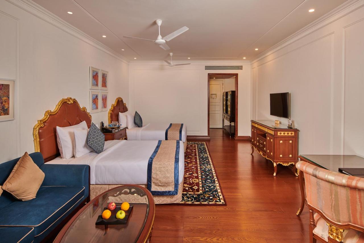 Mayfair Lake Resort Raipur  Exterior photo