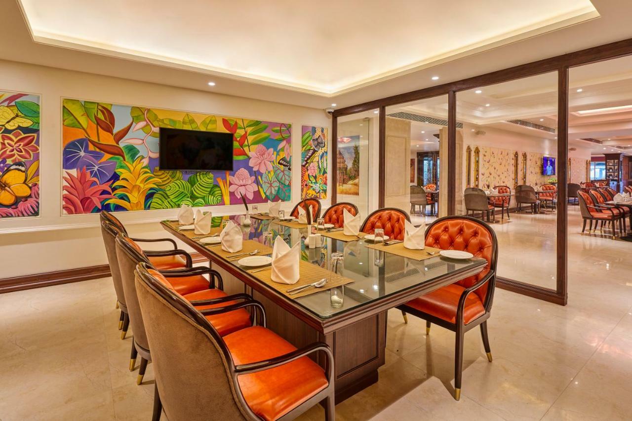 Mayfair Lake Resort Raipur  Exterior photo