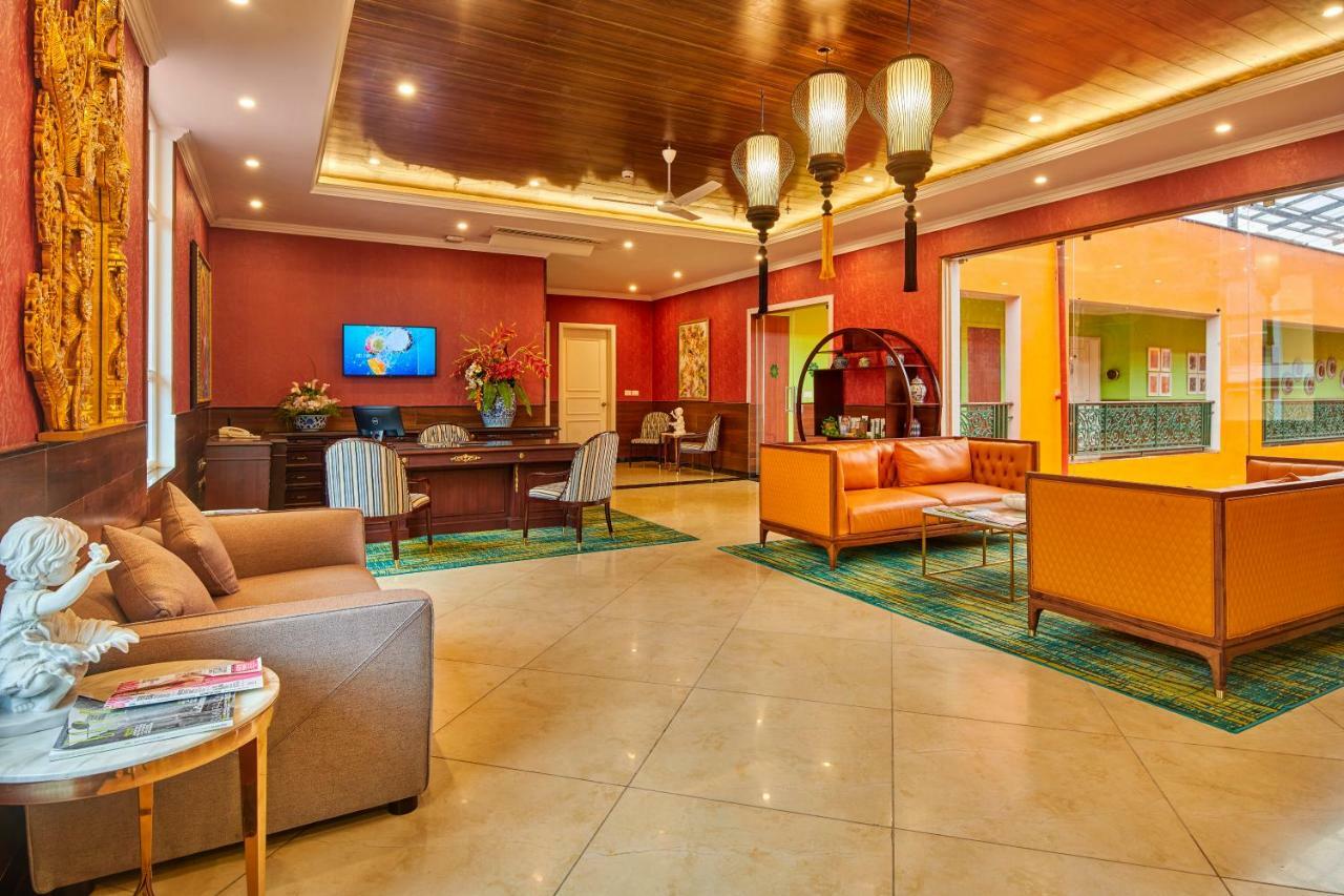 Mayfair Lake Resort Raipur  Exterior photo