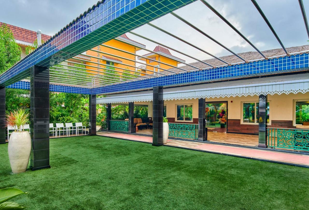 Mayfair Lake Resort Raipur  Exterior photo