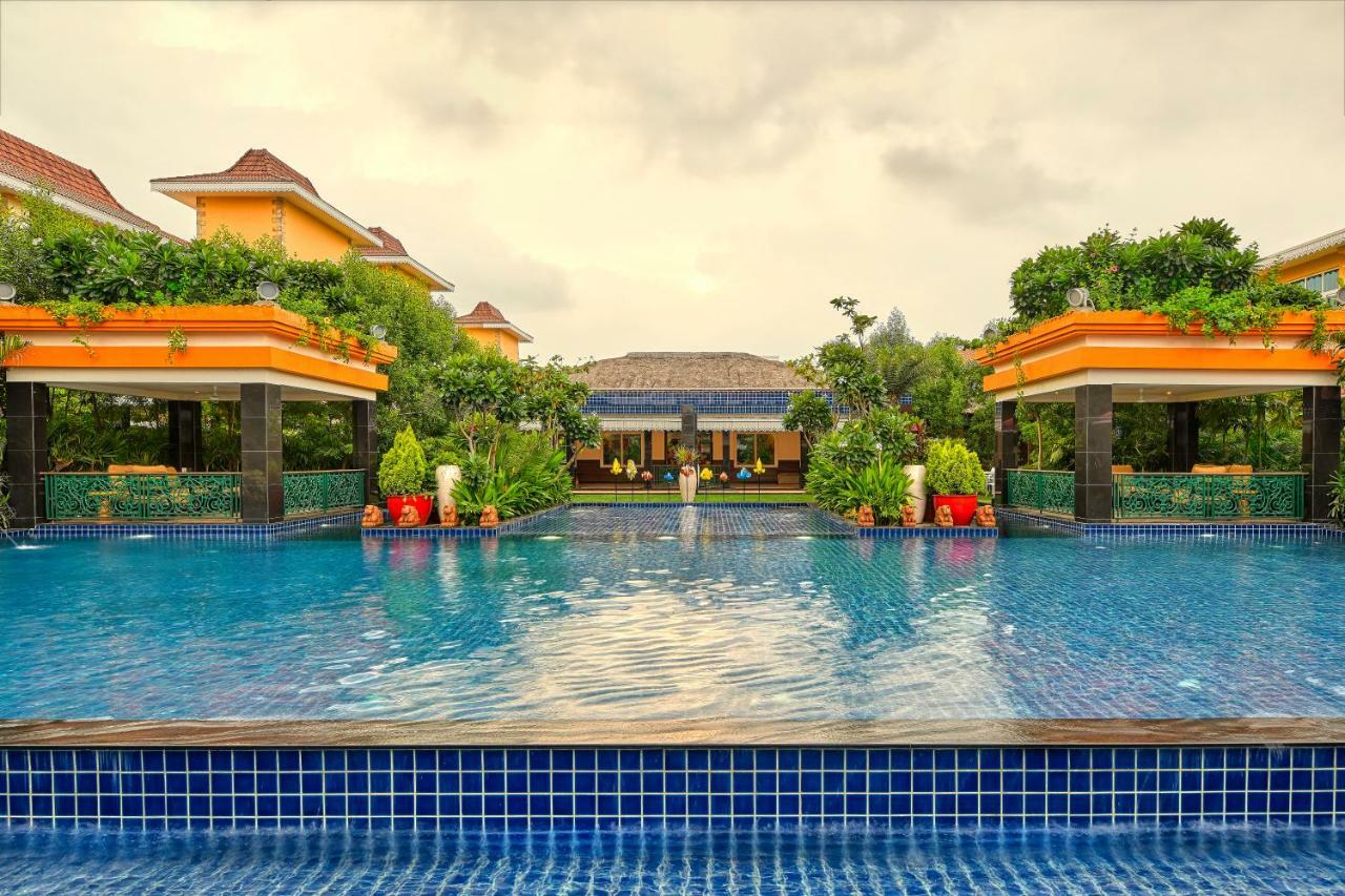 Mayfair Lake Resort Raipur  Exterior photo
